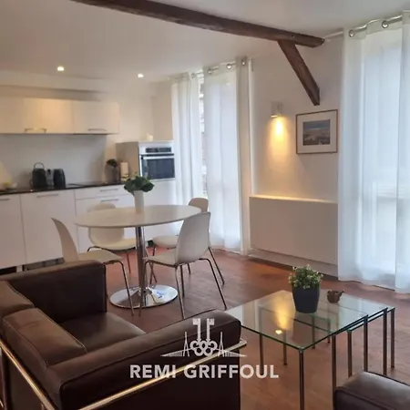 Апартаменти Hypolite 3 Beautiful 80 Meters From The Port Of 4